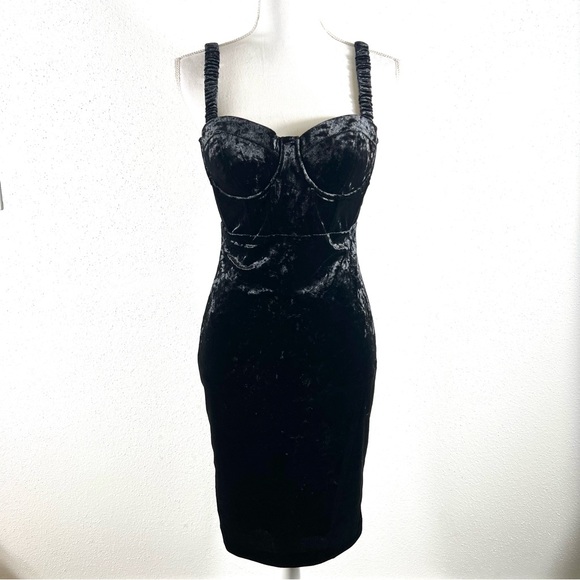 NWT GUESS Gianna Velour Dress - Picture 3 of 6